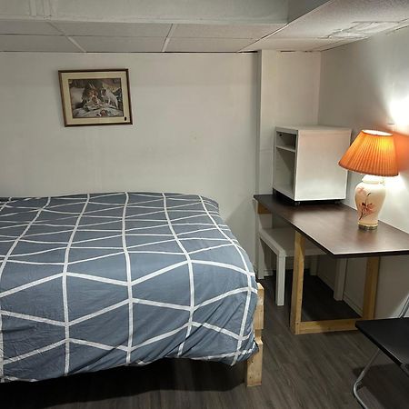 Quiet And Comfortable Homestay Oakville Exterior foto