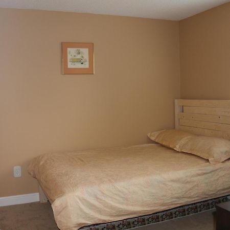 Quiet And Comfortable Homestay Oakville Exterior foto